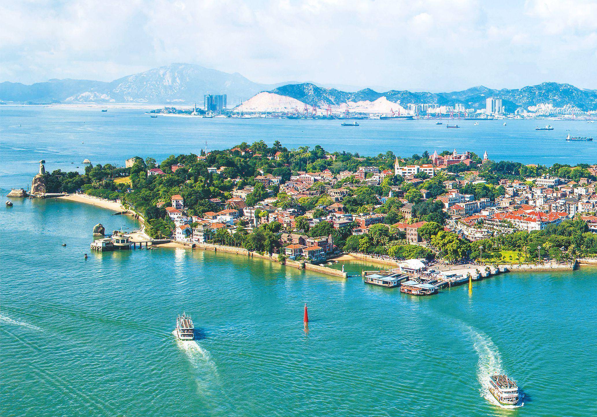 Guangzhou, Chaoshan & Xiamen Cultural Loop 8-Day Tour