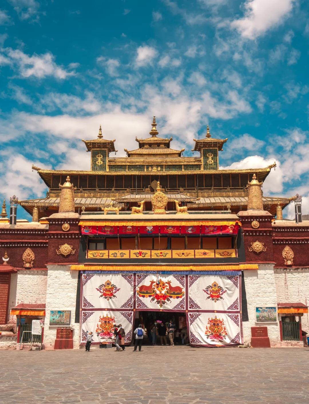 Lhasa & Holy Lakes Classic Tibet 8-Day Tour