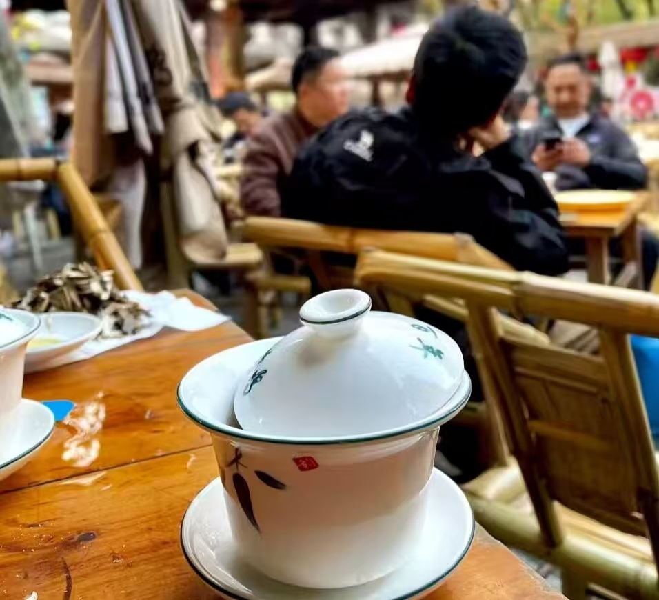 Bai Longmenzhen and Mahjong Culture in Ming Qing Teahouse — authentic Chengdu tea experience by Korascale