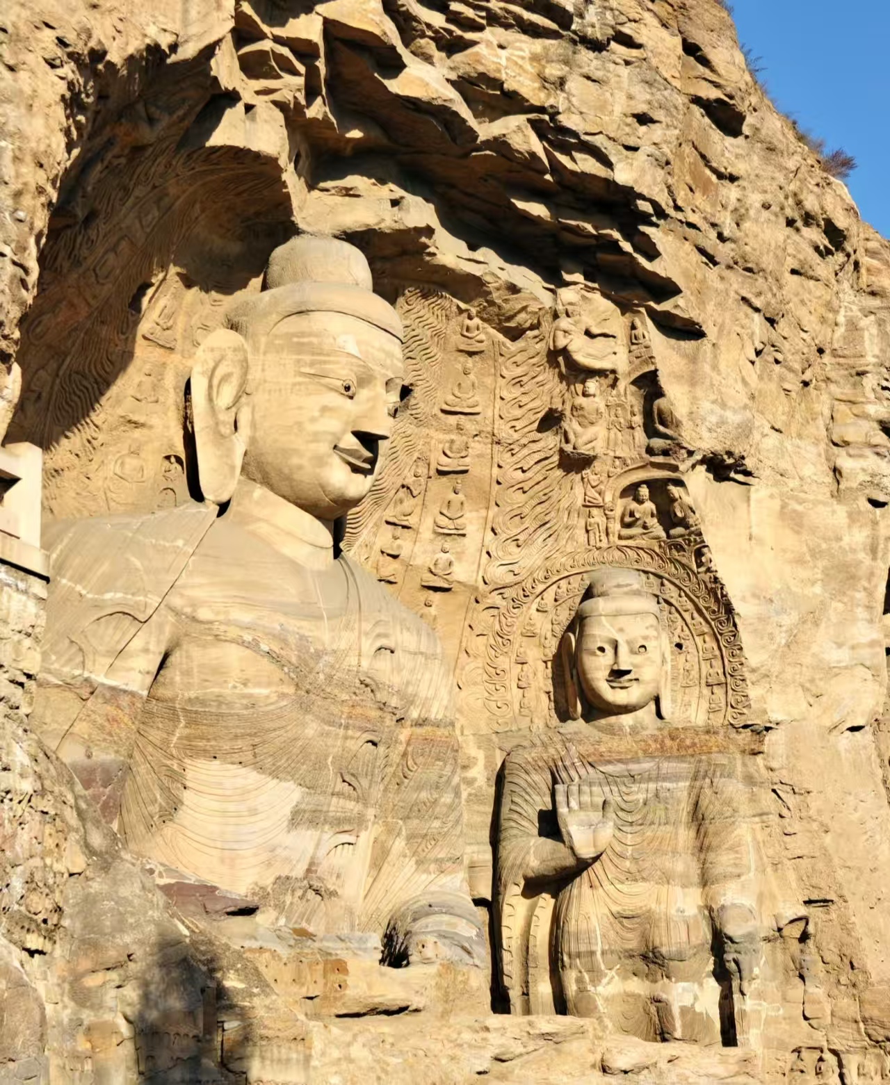 Yungang Grottoes Datong UNESCO 2001 and Northern Wei Buddhist sculpture — Shanxi ancient architecture tour Korascale.